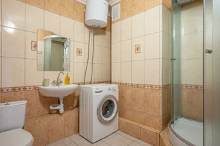 Верхняя Пышма: Апартаменты на Орджоникидзе 16