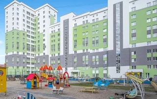 Верхняя Пышма: Апартаменты на Орджоникидзе 16
