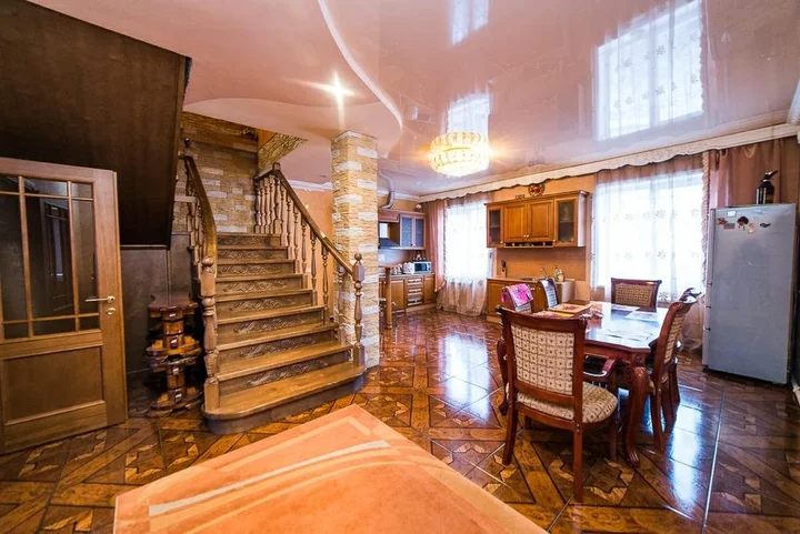 Шерегеш: Apartamenty na ul. YUbilejnaya, d. 2b