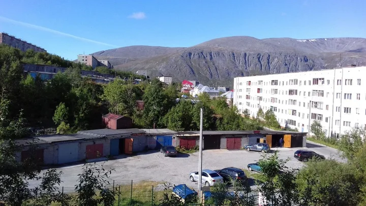Кировск: Апартаменты 2-х комн на Олимпийской 89, 4 этаж