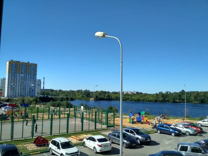 Нижний Новгород: Апартаменты с видом на озеро "Триче"