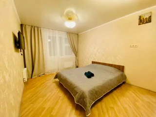 Ватутинки: Апартаменты Pant Family House на Нововатутинском проспекте 13