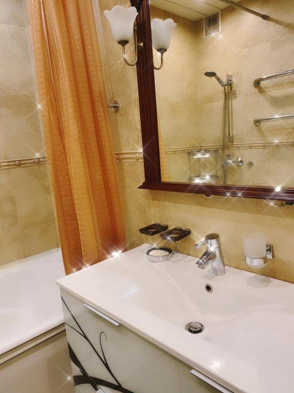 Ватутинки: Апартаменты Pant Family House на Нововатутинском проспекте 13