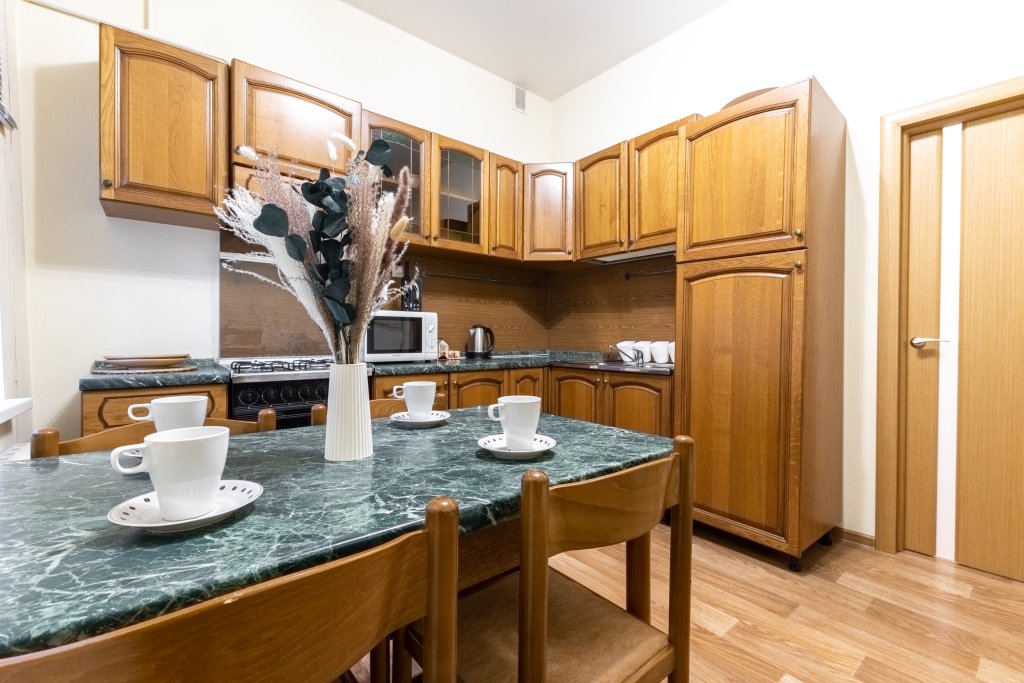 Казань: Апартаменты Comfort Home на 10 гостей на Карла Маркса 39