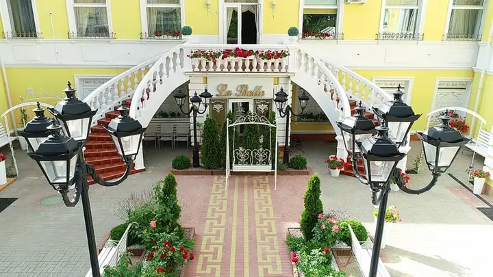 carousel image 1