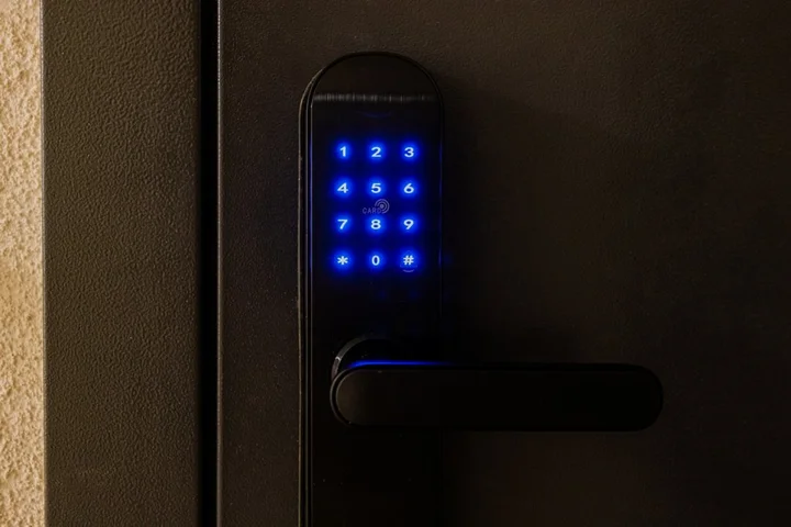 Кудрово: Апартаменты Pronina Aparts Kudrovo LIVE