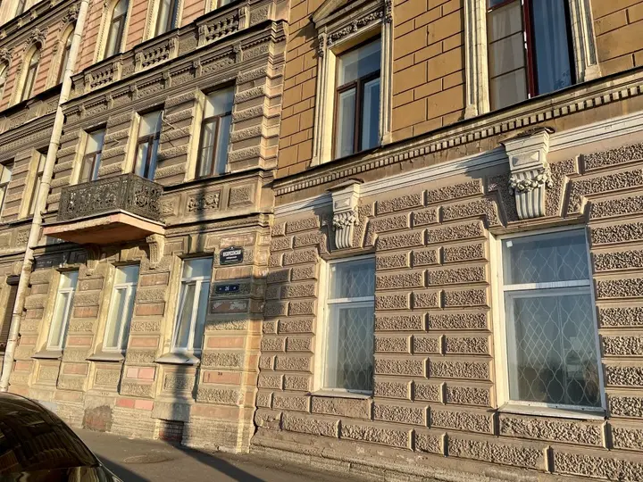 Санкт-Петербург: Апартаменты С Видом на Неву и Литейный Мост