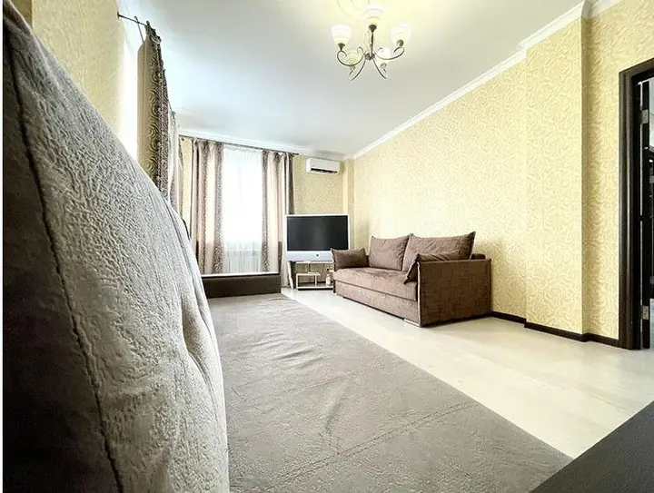Брянск: Flats-Line (Флэтс-Лайн) на Красноармейской 130