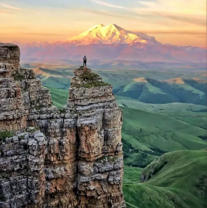 Красный Курган: Кавказ Хаус