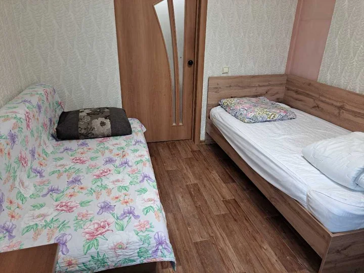 Томск: Учебная 7. 2комн. 4 раздельных сп места
