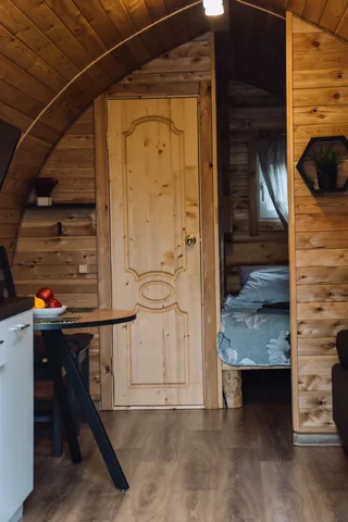 Турбаза Юность: Гостевой дом Seven Lodge