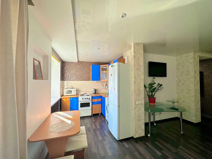 Красноярск: Левый берег Сурикова 36 э5