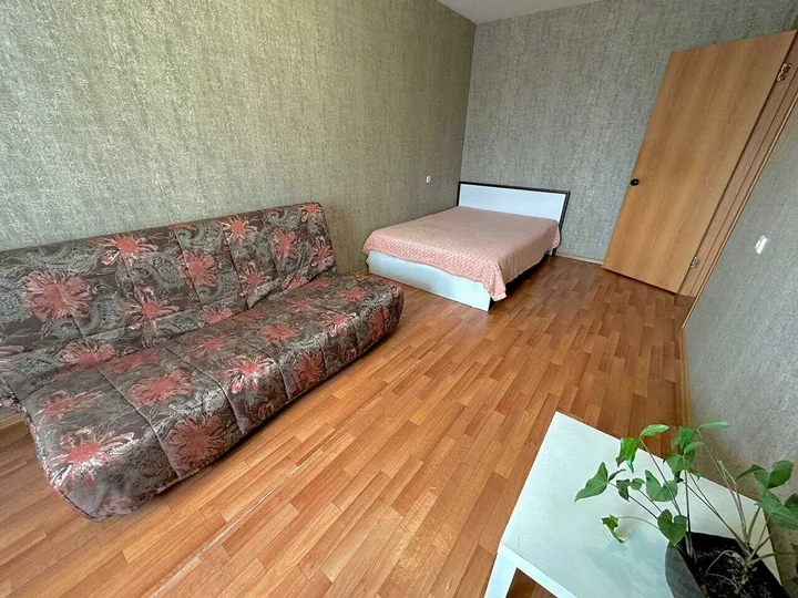 Красноярск: Левый Берег Калинина 15 п3