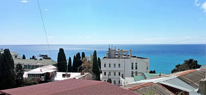 Ялта: Квартира с видом на море рядом с пляжем