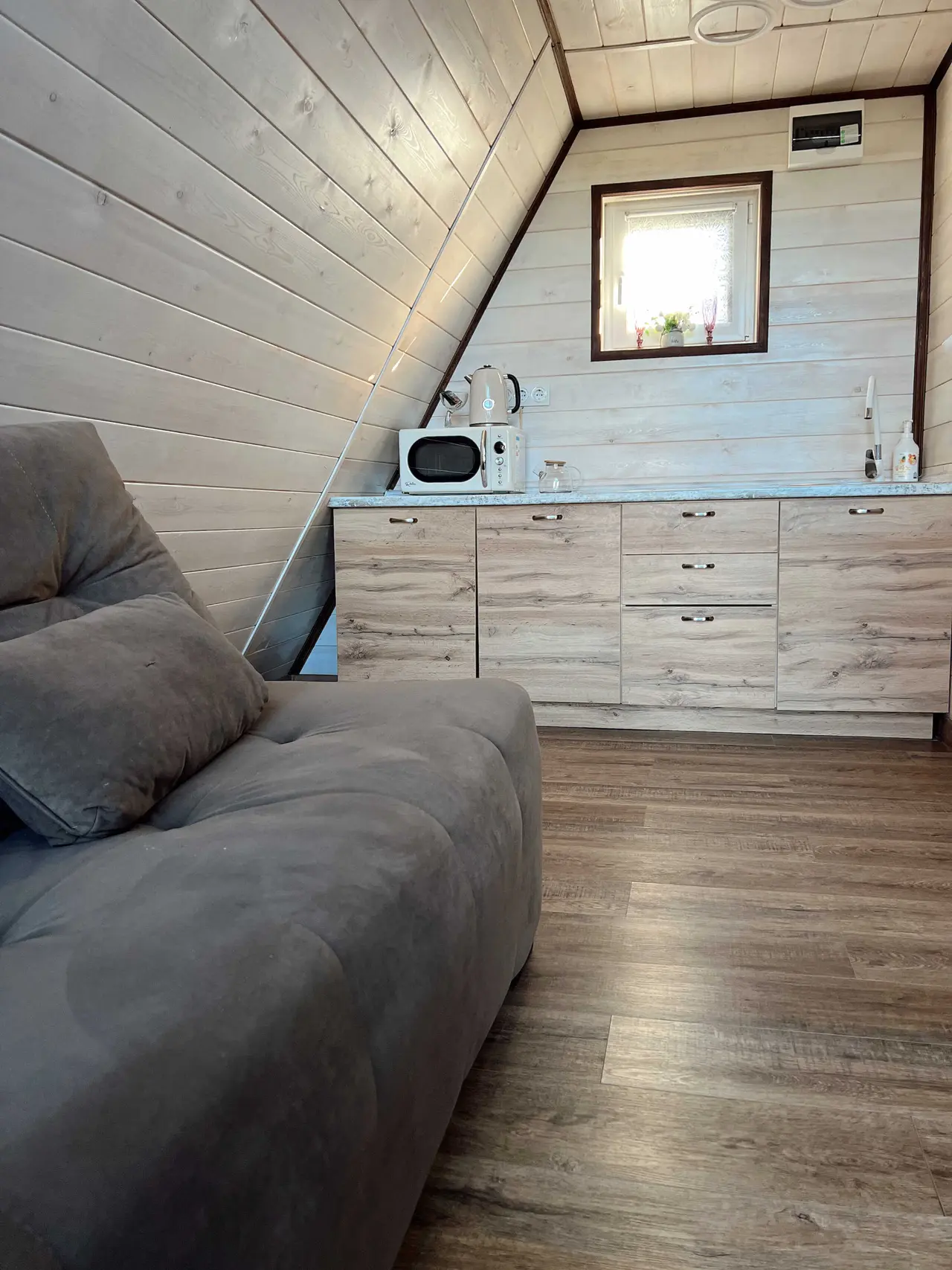 Сухая Балка: Hut house