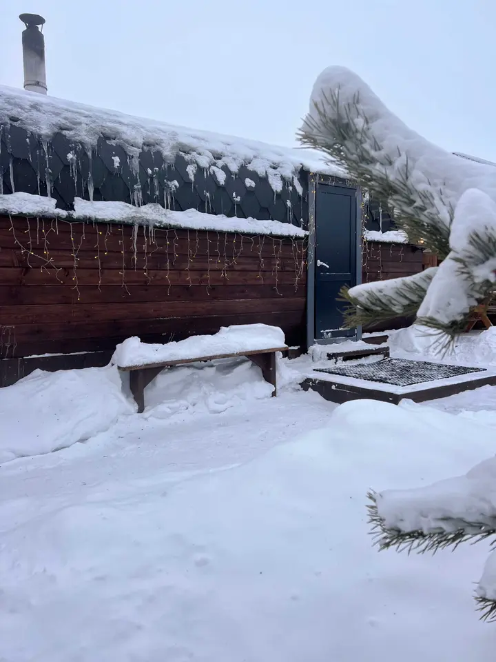 Сухая Балка: Hut house