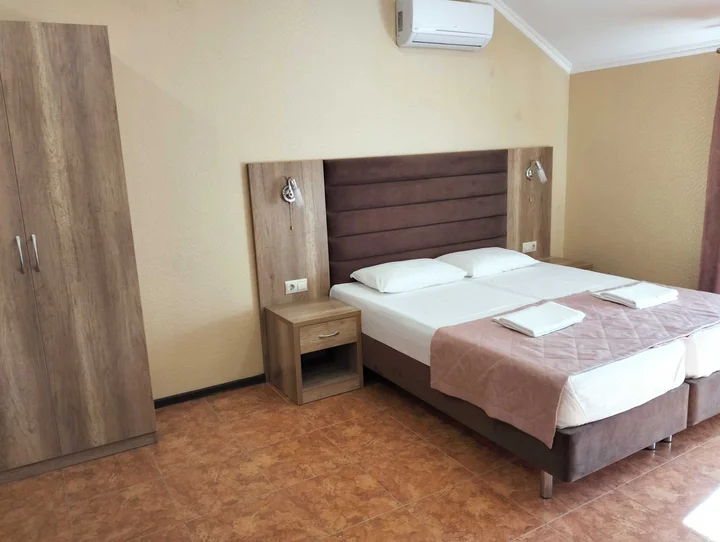 Геленджик: Гостевой дом "Инфинити"