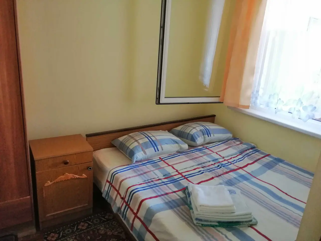 Утёс: Ноги в море