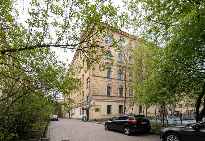 Санкт-Петербург: Атмосферная квартира в доме с музеем