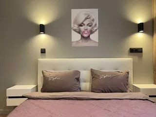 Москва: Lucky apart Marylin