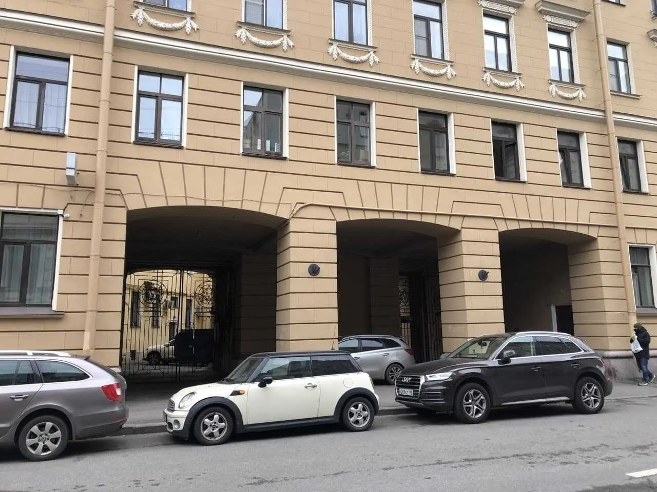Санкт-Петербург: Апартаменты недалеко от Сенной площади по улице Гражданской