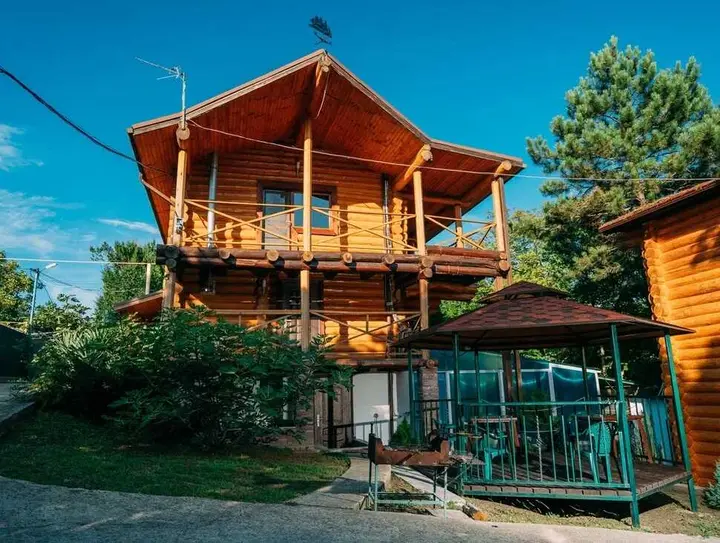 Туапсе: Загородные дома в лесу под Туапсе