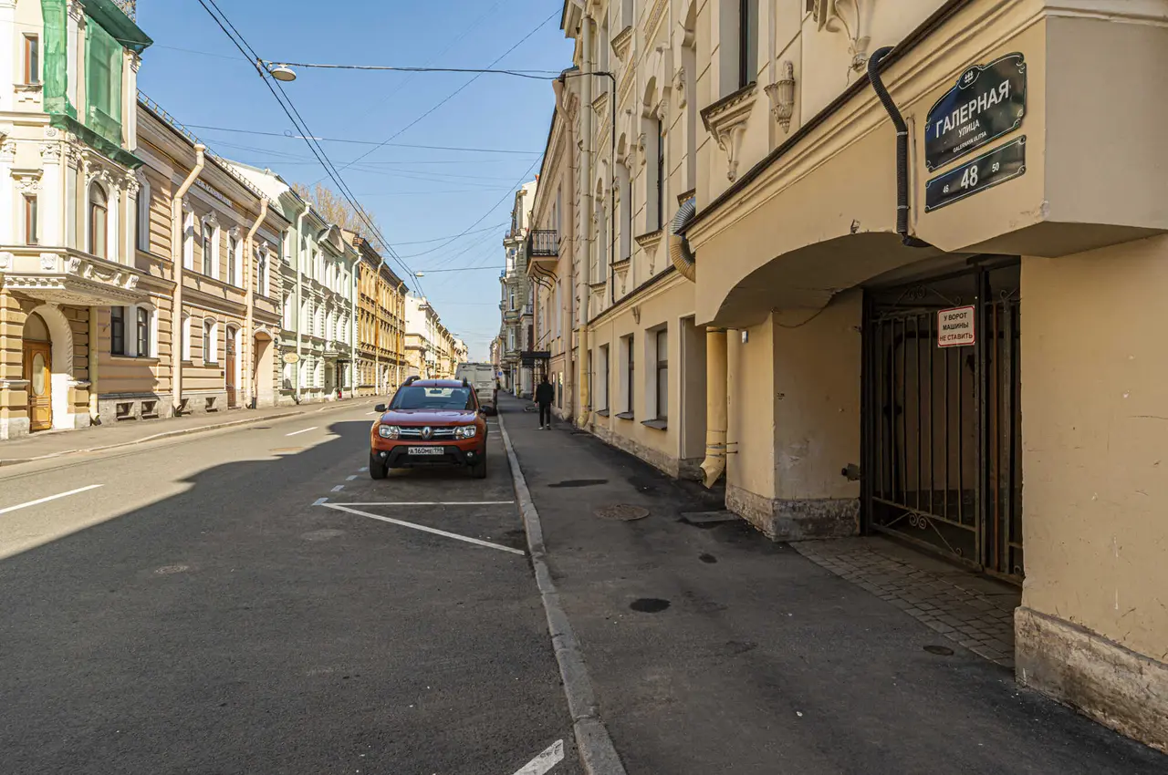 Санкт-Петербург: Апартаменты на Галерной улице 48