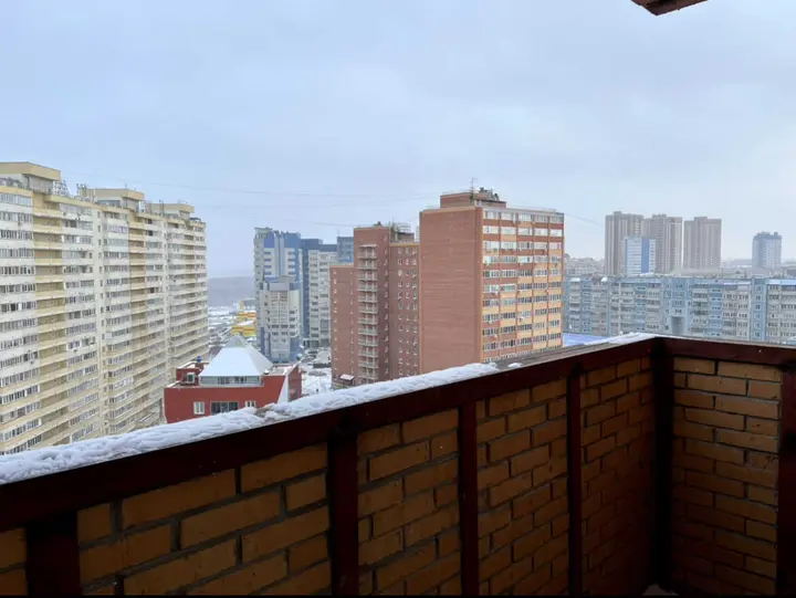 Новосибирск: Диван и чемодан в Горском 11