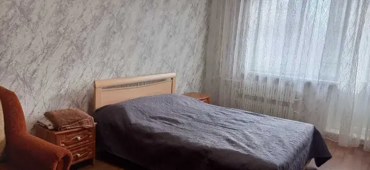 Старый Оскол: 1-комн. квартира в Старом Осколе, р-н Лед.Дворца,М-н Солнечный,9а.
