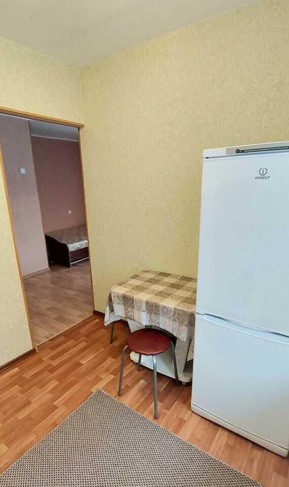 Томск: Апартаменты на Енисейской улице 3