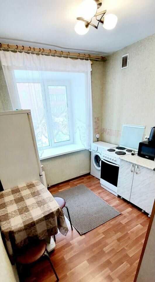 Томск: Апартаменты на Енисейской улице 3