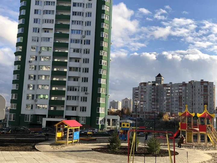 Владимир: Городской оазис: трешка с видом на парк