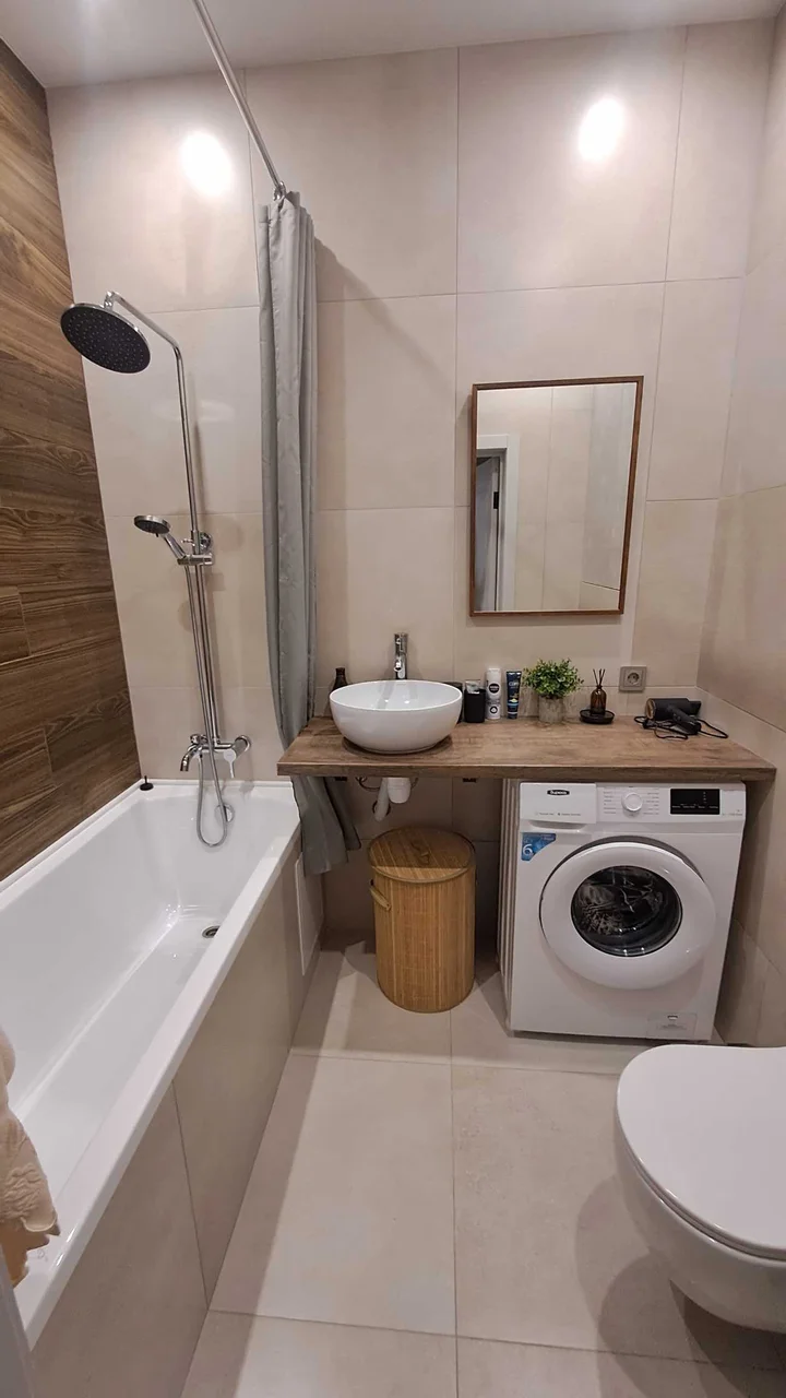 Красноярск: Ap-rent - Октябрьская улица 16