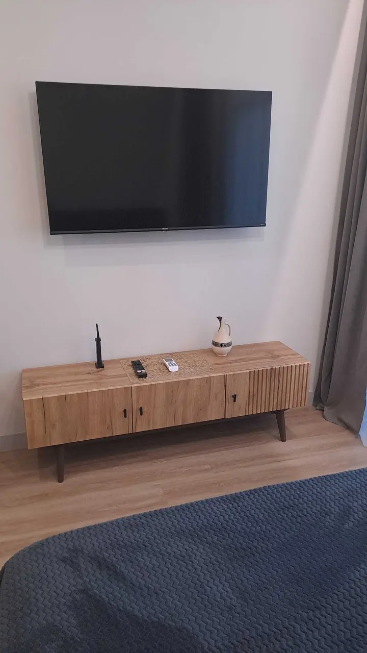 Красноярск: Ap-rent - Октябрьская улица 16