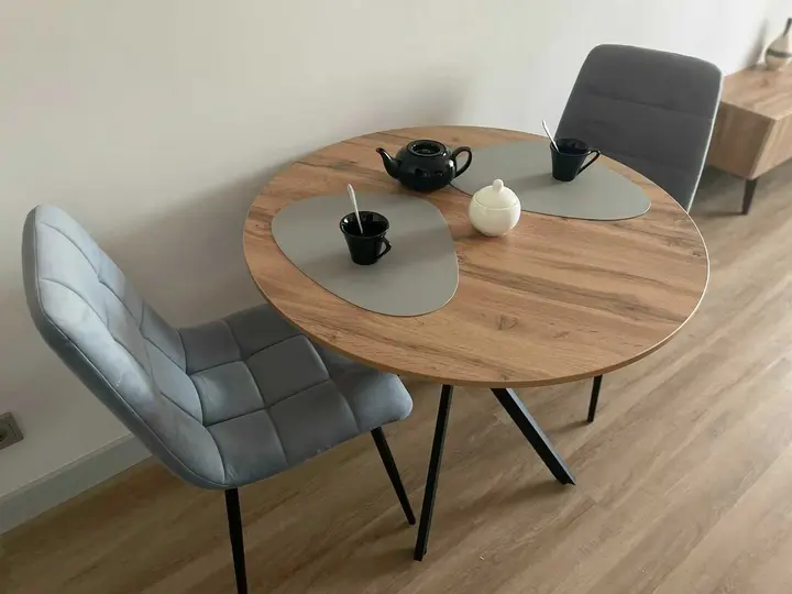 Красноярск: Ap-rent - Октябрьская улица 16