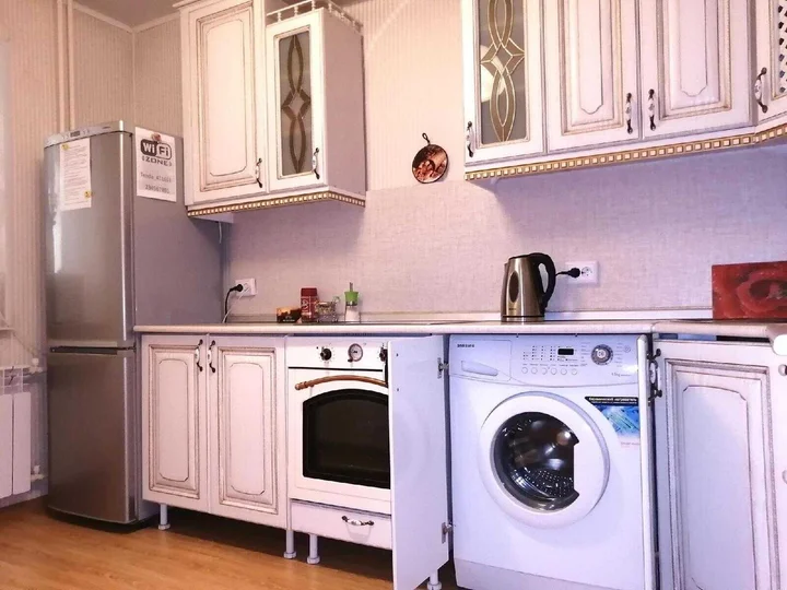 Томск: Необычная видовая квартира в Центре, пр-т Фрунзе, 86