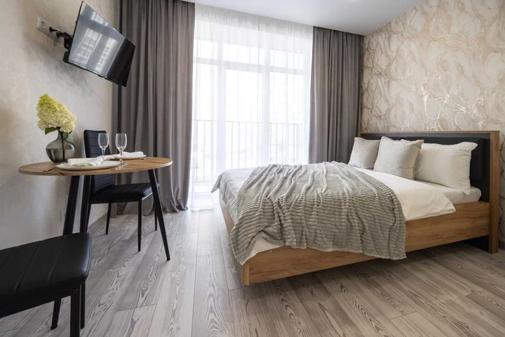Пионерский: LovelyHome39 студии в центре курортного города