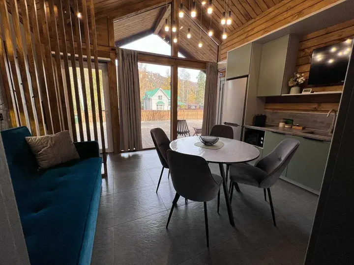 Турбаза Юность: “GEDEON HOUSE”  54"