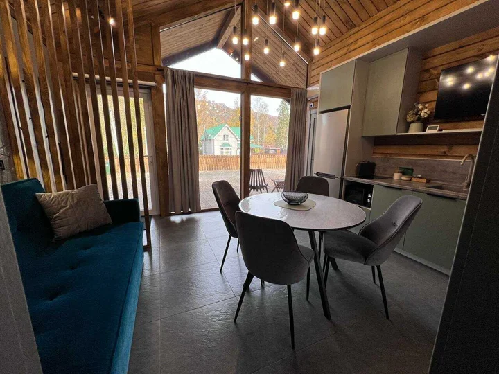 Турбаза Юность: “GEDEON HOUSE”  54"