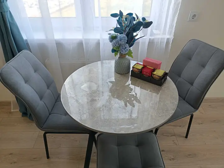 carousel image 4