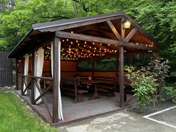 carousel image 4
