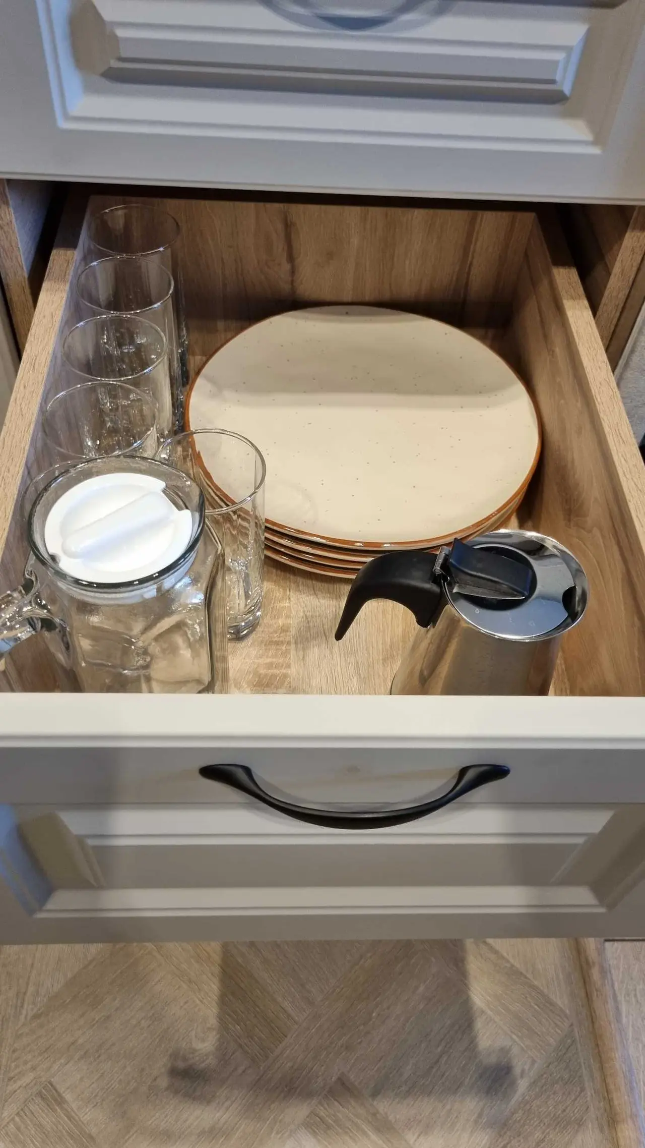 Калининград: Апартаменты Уют на Земельной