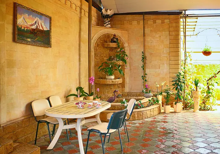 Вардане: Гостевой дом "Марианна"