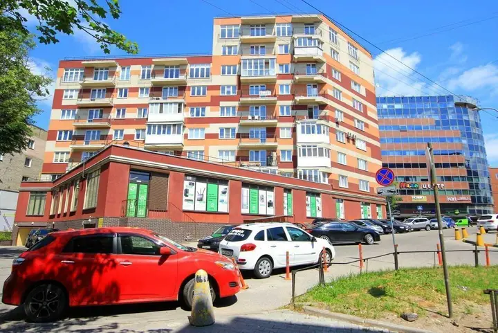 Калининград: На Генерал-лейтенанта Озерова 16А