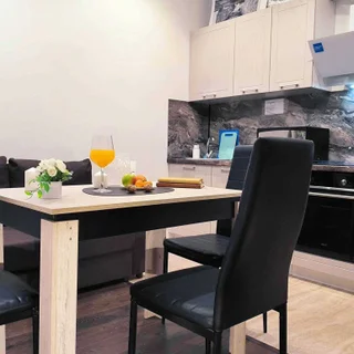 Москва: Бизнес-апартаменты Lora Home на Нагорной