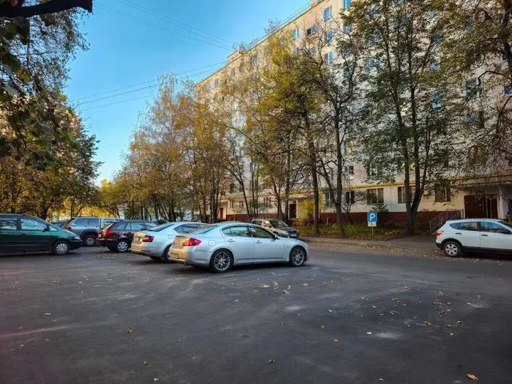 Москва: Профсоюзная 146