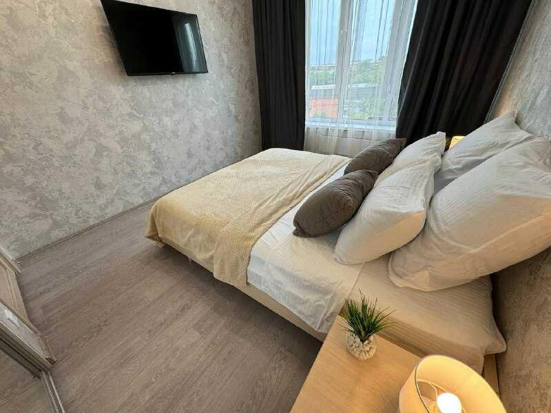carousel image 0