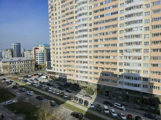 Екатеринбург: 33квартиры на Шейнкмана 112