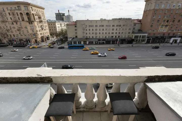 Винтажная двухкомнатная квартира на Кутузовском проспекте д.26 корп.1 — фото 4