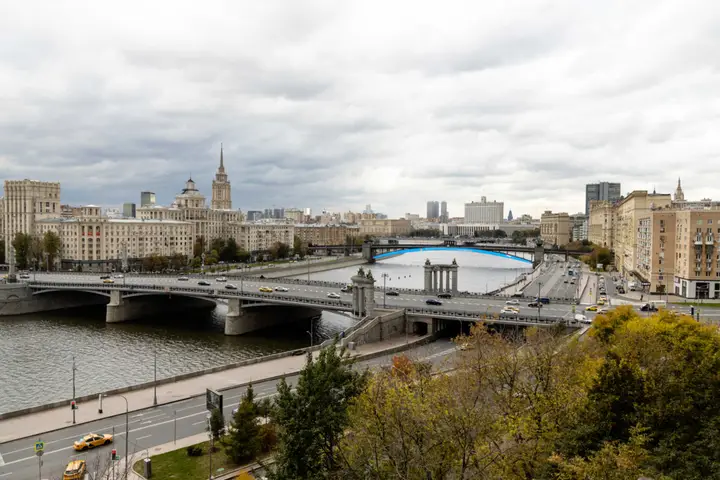 Двухкомнатная квартира с панорамным видом на Москва-реку, Москва-Сити и Белый дом у м.Смоленская. — фото 3
